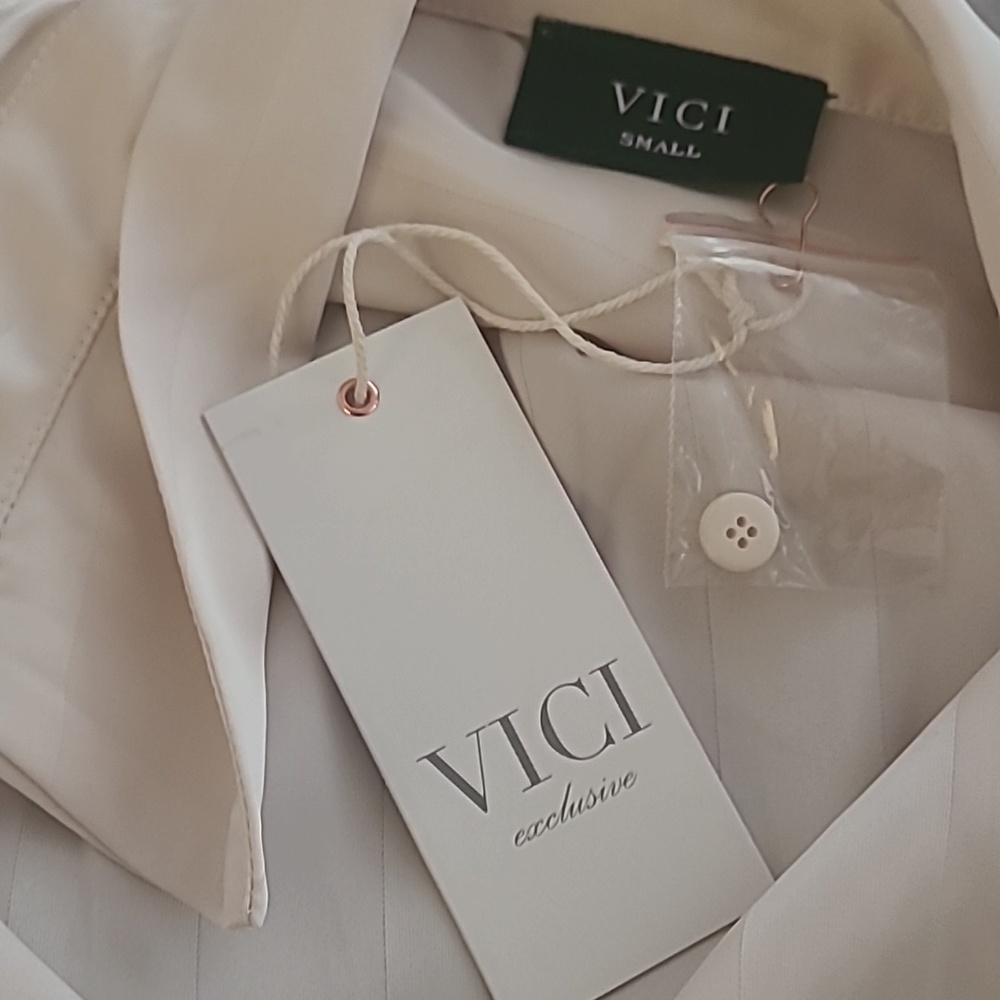 BNWT Vici Satin Striped Blouse Champagne